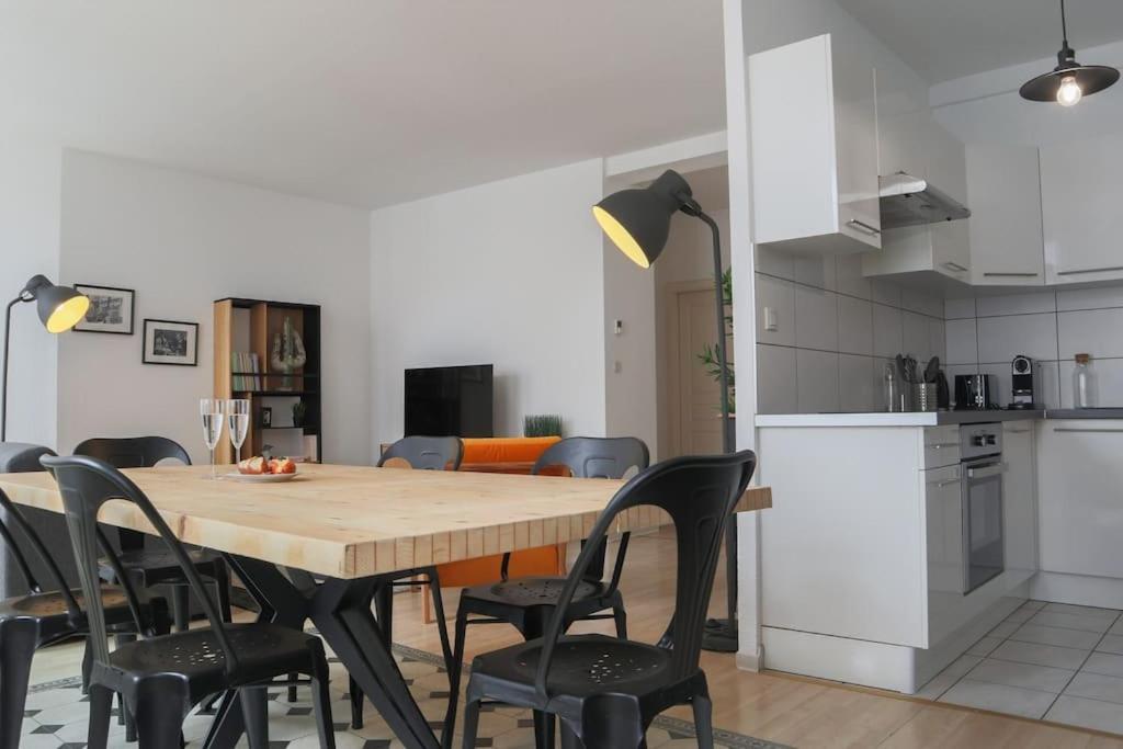 Ferienwohnung Le 7Eme Art, Hyper Centre Mülhausen Exterior foto